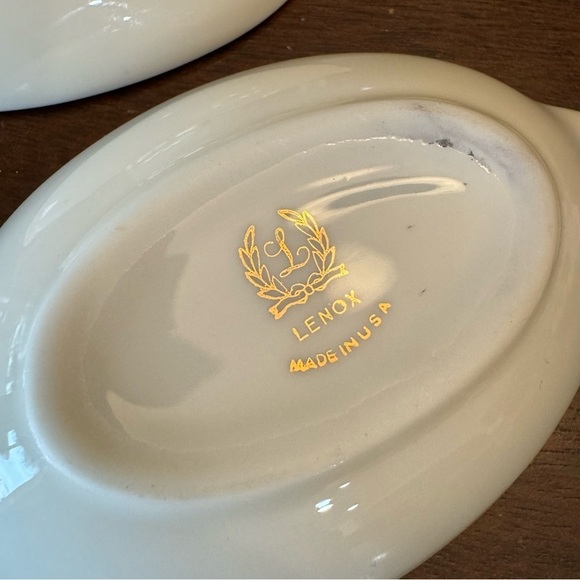 Lenox Olympia Lemon Shaped Ivory Color with Platinum Trim Trinket Dish - Picture 9 of 14